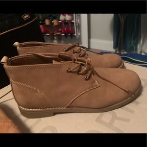 New Women’s Bootie Size 10